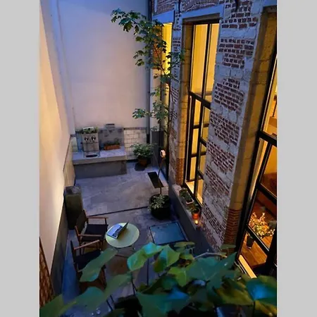Duplex In Historical Centre With Private Courtyard Appartement